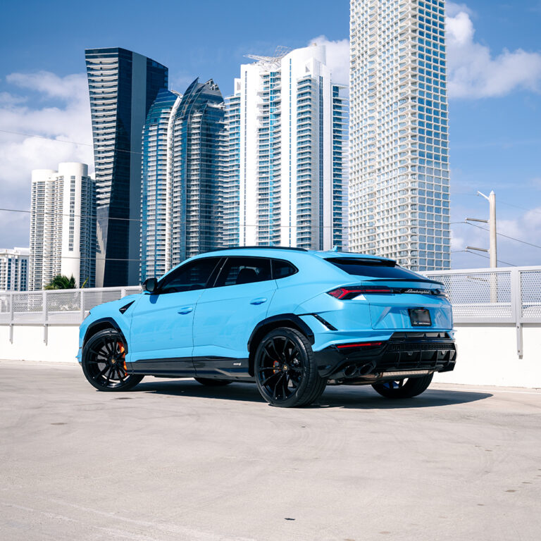 Lamborghini Urus S Blue - Image 3
